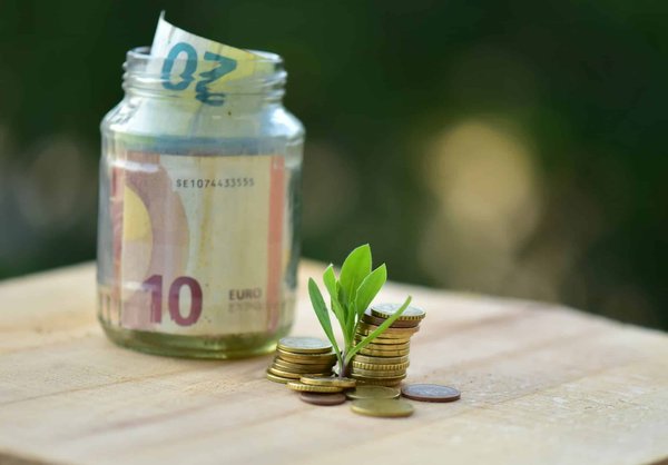 How can travelers save money on guided tours in the South Downs?